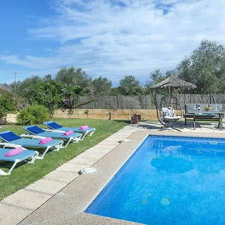 Owl Barrio - Family And Friends Villa *